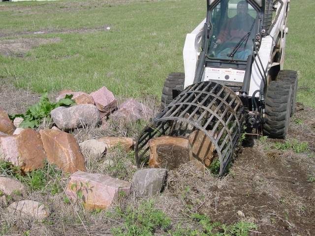 Made of heavy duty steel and engineered with patent pending technology, the KWIK-WAY rock picker will last the average farmer or construction company a lifetime. 